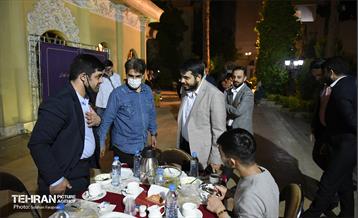 ضیافت افطاری با حضور خانواده های معزز شهدا 17