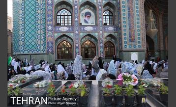 اقامه نماز عید فطر امامزاده صالح 11