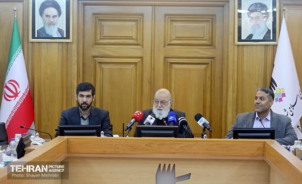 نشست خبری رئیس شورای اسلامی شهر تهران 31