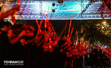 رژه‌ی شاه حسین گویان مکتب تشیع 1