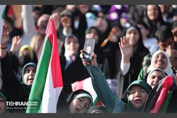 محفل بزرگ قرآنی امام حسنی‌ها  60