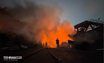 حریق در بازار آهن شادآباد 22