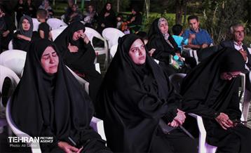 اکران نماپرچم و ابرپرچم‌های طرح حرم رضوی در باب الرضای پایتخت 3