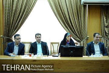 دیدار اعضای فدراسیون فوتبال با شهردار تهران 12