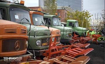 مانور برف روبی در منطقه ۳ تهران 24