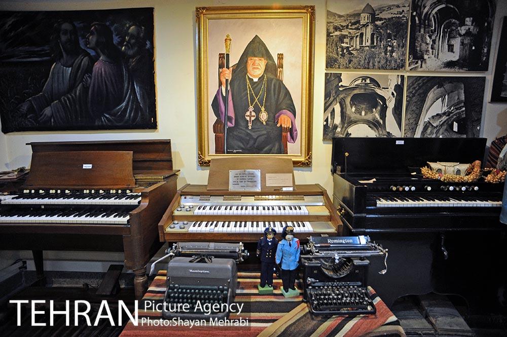 موزه "آرداک مانوکیان" 21