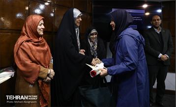 جلسه هم‌اندیشی رییس نهاد پایش طرح های توسعه شهری با جمعی از بانوان 6