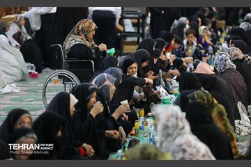 ضیافت افطاری در حرم عبدالعظیم حسنی(ع) 23