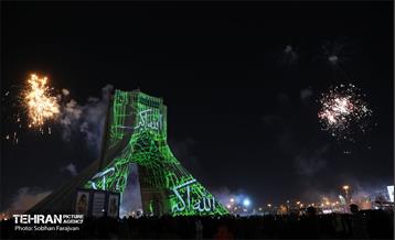 نورافشانی جشن پیروزی انقلاب اسلامی در میدان آزادی 14