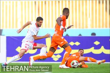 دیدار تیم‌های سایپا و پرسپولیس در لیگ برتر فوتبال ایران 14