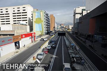 زیرگذر استاد معین قبل از افتتاح 57