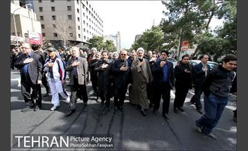 تشییع سه شهید گمنام در میدان فاطمی 40