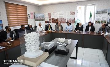 جلسه انتخاب معماری پروژه حیاط تهران 10