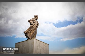 رونمایی از بزرگترین مجسمه برنزی پایتخت 15