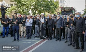 مراسم تشییع و خاکسپاری لاله های زهرایی در منطقه 5