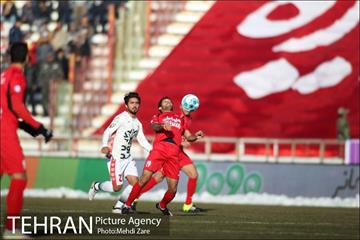 دیدار پدیده و پرسپولیس در لیگ برتر فوتبال 7