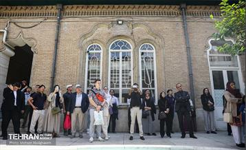 بازدید هیات دیپلماتیک از بناهای تاریخی منطقه ۱۲ 11
