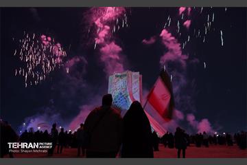نور افشانی در شب سالگرد پیروزی انقلاب اسلامی - 2 17