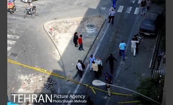 ریزش بخشی از خیابان پیامبر اتوبان ستاری -2 10