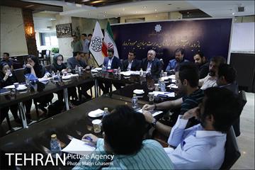 بازدید اصحاب رسانه از مراکز عرضه بهداشتی دام  31