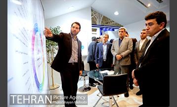 بازدید شهردار تهران از نمایشگاه الکامپ 10