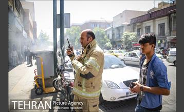 عملیات اطفا حریق در میدان حسن آباد 1