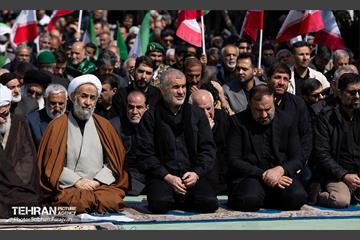 اقامه نماز جمعه در مصلی امام خمینی(ره) در تهران 26