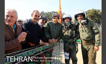 پرواز اسکادران ها بر آسمان پایتخت 31