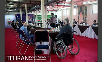 نشست شهردار تهران با مبارزین قبل از انقلاب اسلامی 17