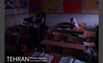 مانور سراسری زلزله در دبستان شهید بهشتی 18