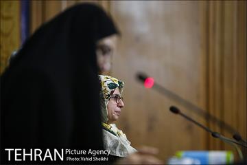 جلسه شورای شهر با حضور شهردار تهران 31