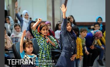 مراسم اختتامیه و تقدیر از برگزیدگان مسابقه نقاشی هم کلاسی سلام 6