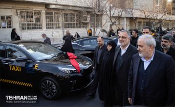 آیین رونمایی از تاکسی‌های برقی 2