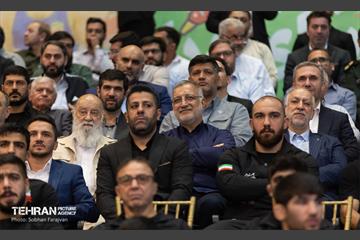 مراسم تجلیل از کشتی‌گیران قهرمان جهان (جشنی برای ایران) 89