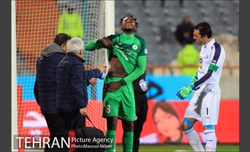 دیدار تیم‌های فوتبال ذوب آهن - استقلال تهران 21
