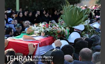 مراسم تشییع شهدای حادثه سقوط هواپیما  25