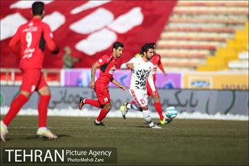دیدار پدیده و پرسپولیس در لیگ برتر فوتبال 6