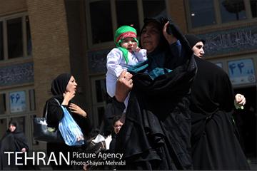 همایش شیرخوارگان حسینی در مصلی تهران 45