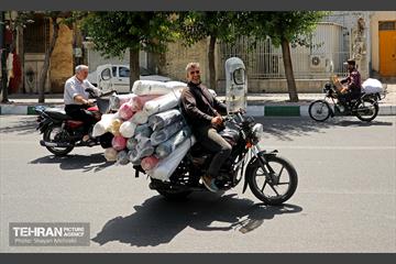 بی قانونی؛ بار های نامتعارف 32