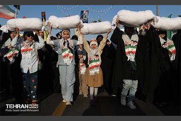 اجتماع «دختران جان‌فدای ایران» - 3 5