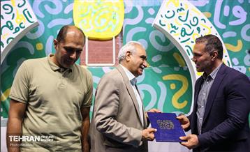 پایان رقابت‌های والیبال قهرمان شهر 17