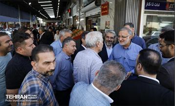بازدید شهردارتهران از میدان میوه و تره‌بار صادقیه 5