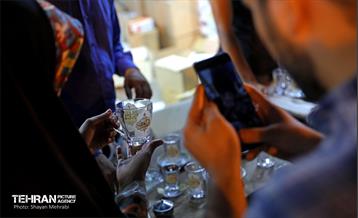 افتتاح نمایشگاه عطر سیب 19