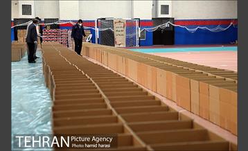 تهیه و توزیع هزار بسته معیشتی در محلات قلب پایتخت 11