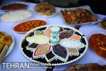 جشنواره فرهنگ ملل، غذا و صنایع دستی در منطقه 10 4