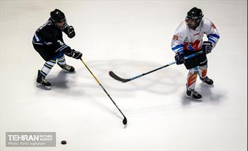 اسکیت هاکی روی یخ زنان 2