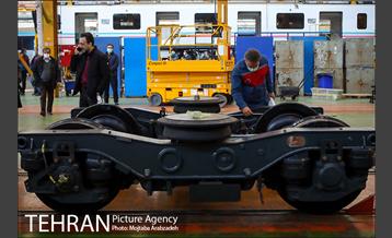 بازدید از اولین قطار ملی مترو 23