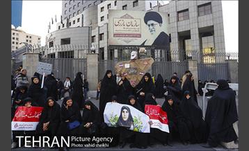 راهپیمایی 13 آبان 6