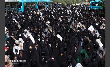 در حاشیه نماز جمعه تهران به امامت رهبر انقلاب 23