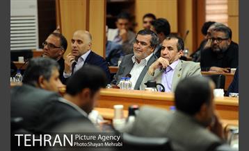 شوراى معاونین شهردار، شهرداران مناطق، مدیران عامل سازمان ها، شرکت ها و موسسات شهردارى تهران 6